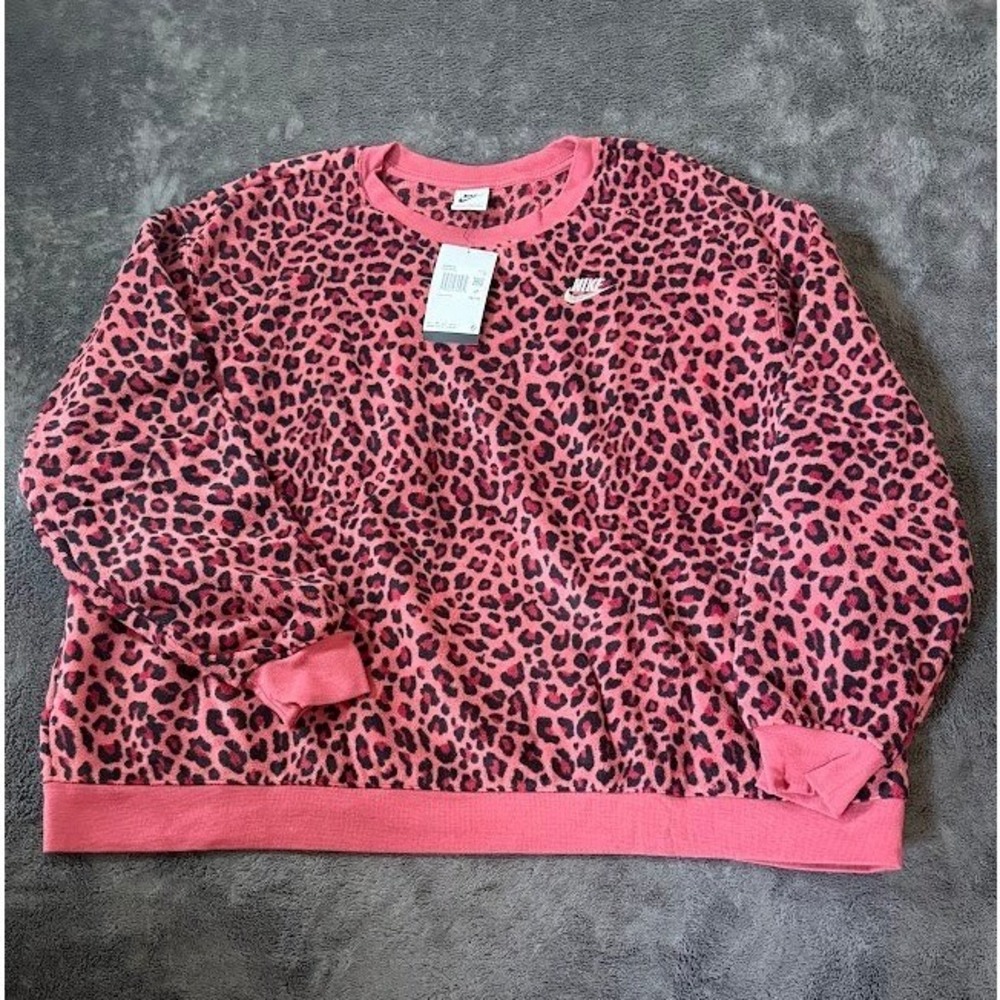 Nike Womens Leopard Print Fleece Crewneck Sweatshirt Pink Black DM9228-661 2X